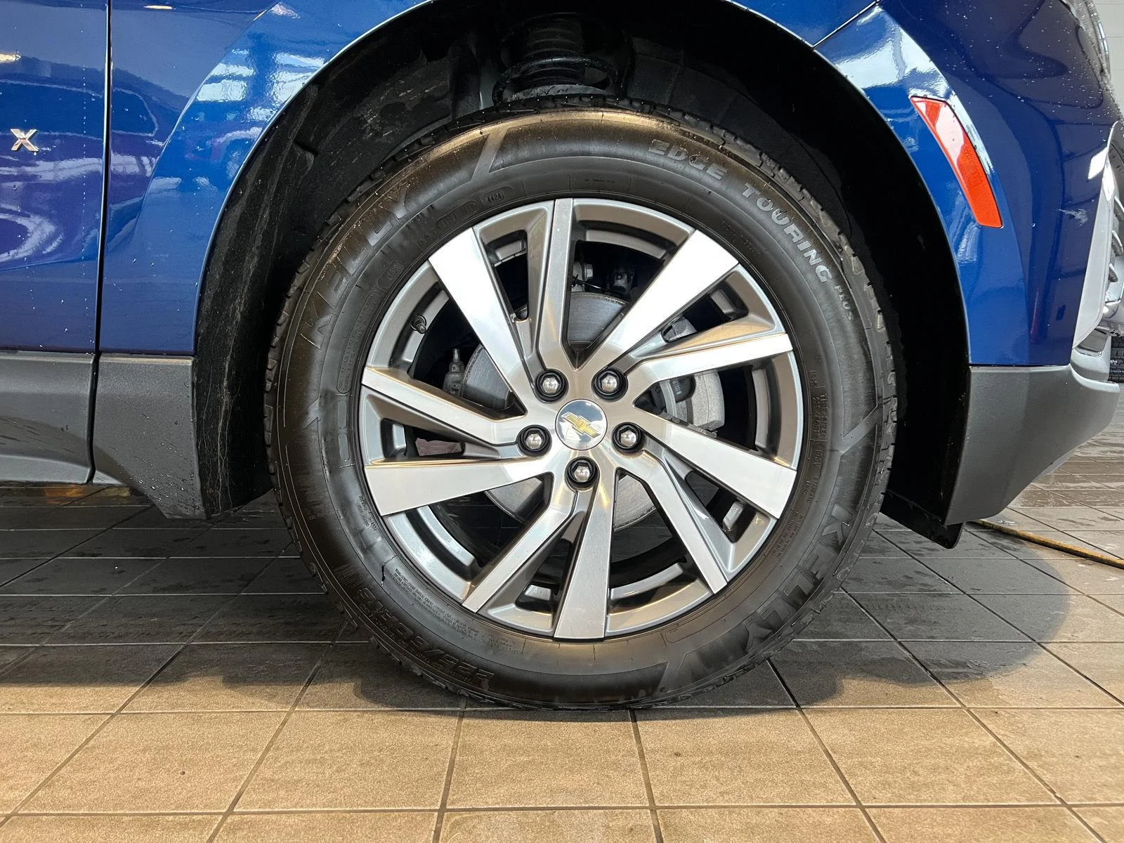 Used 2022 BLUE GLOW METALLIC Chevrolet LT image 8