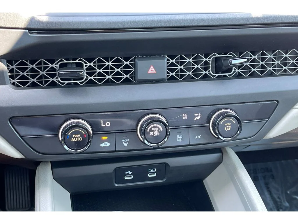 Used 2023 Meteorite Gray Metallic Honda LX image 26