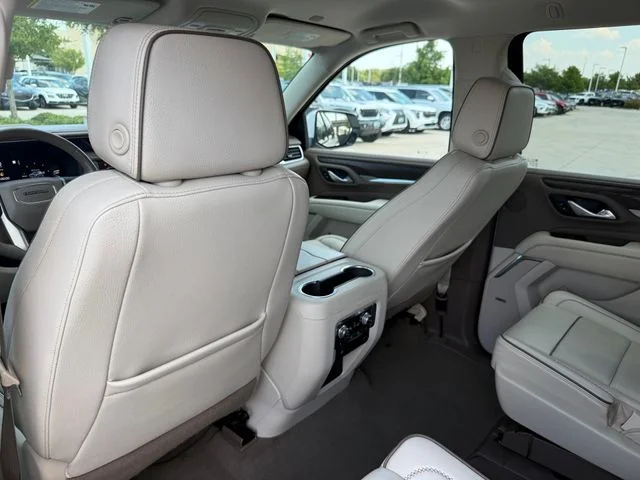 Used 2022 White Frost GMC Denali image 26