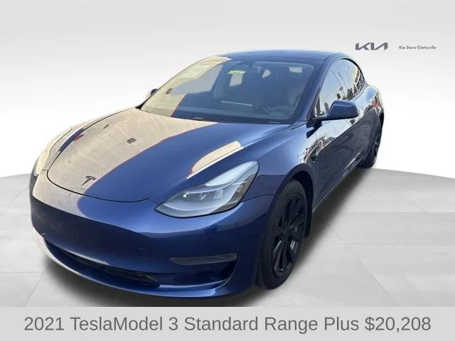 Used 2021  Tesla Standard Range Plus image 4