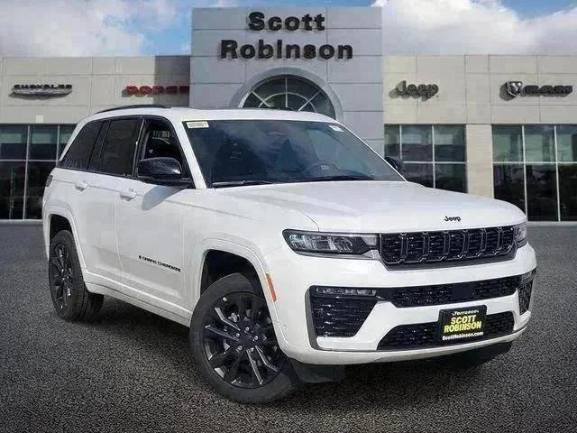 2026 Jeep Grand Cherokee Limited Reserve 4x4's photo