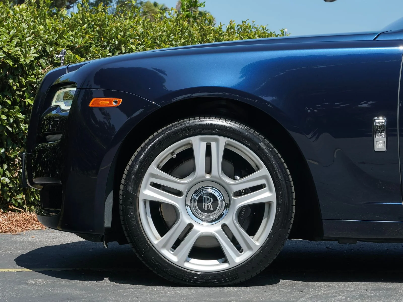 Certified Used 2016 Midnight Sapphire Rolls-Royce  image 10
