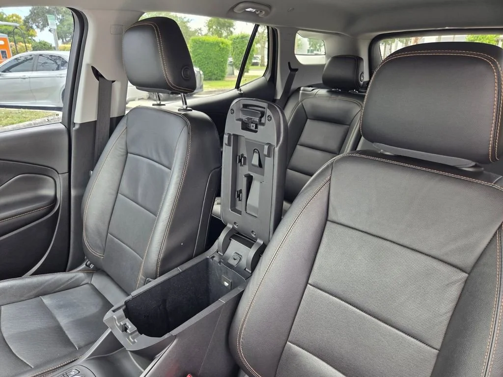 Used 2020 Summit White GMC SLT image 23