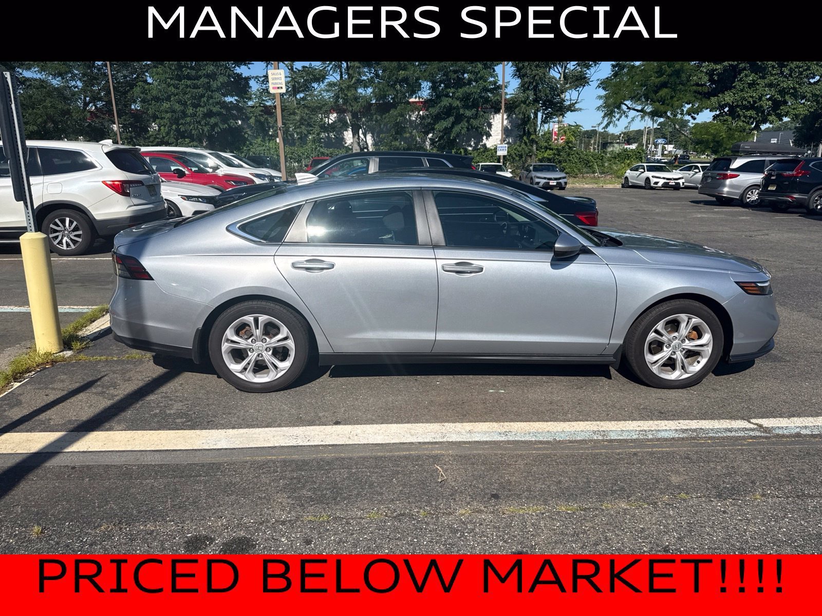 Certified Used 2025 Solar Silver Metallic Honda LX image 37