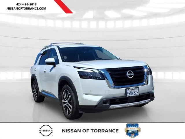 Certified Used 2025 White Nissan Platinum image 1