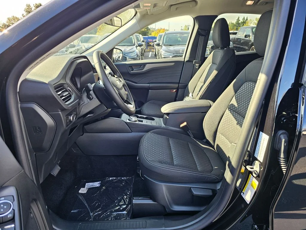New 2025 Black Ford Active image 20