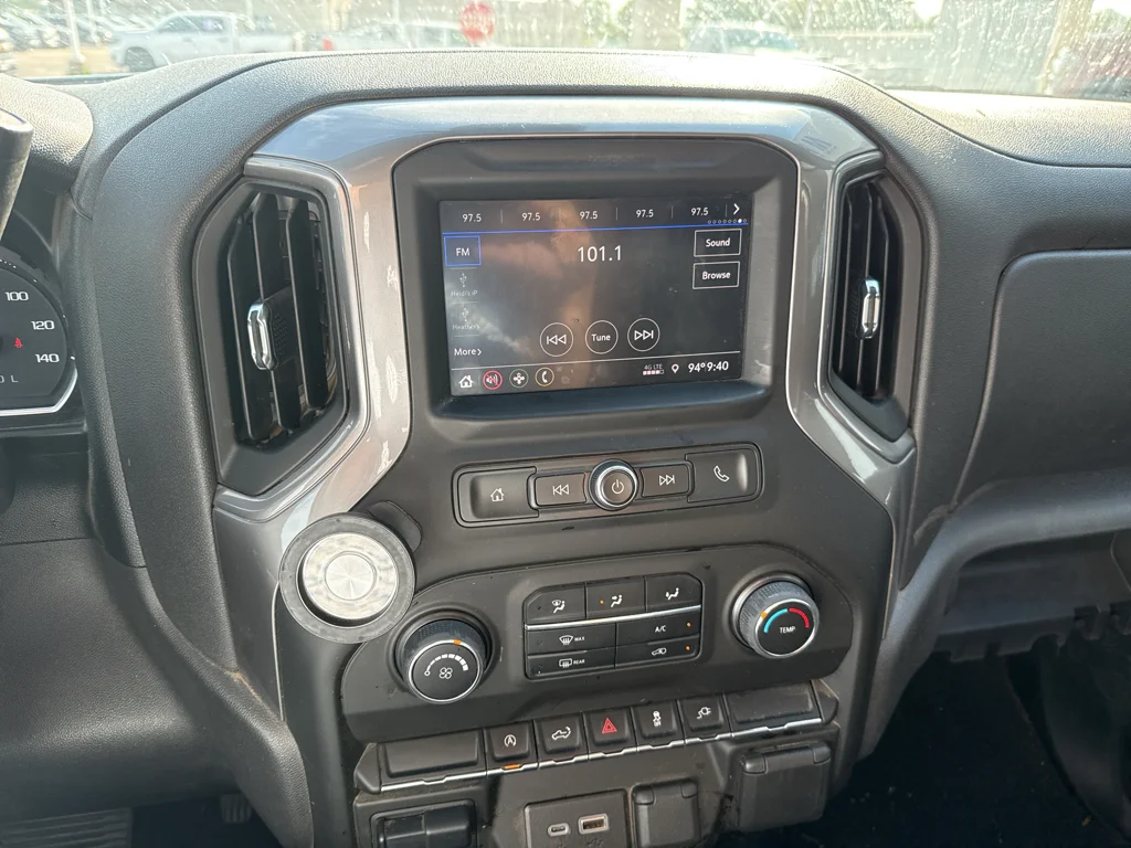 Used 2021 Summit White Chevrolet Custom image 12