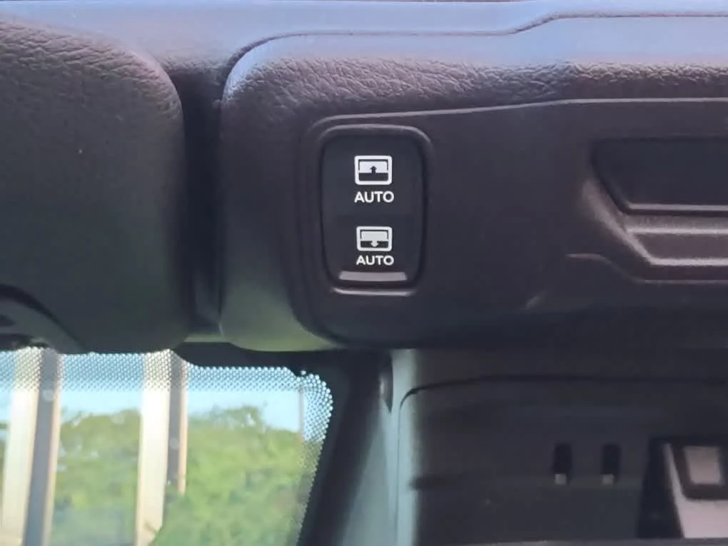 Certified Used 2025 Black Jeep Willys 4xe image 17