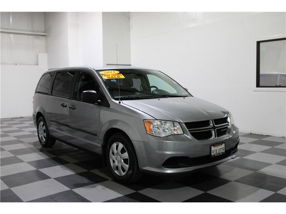 2015 Dodge Grand Caravan SE photo 2