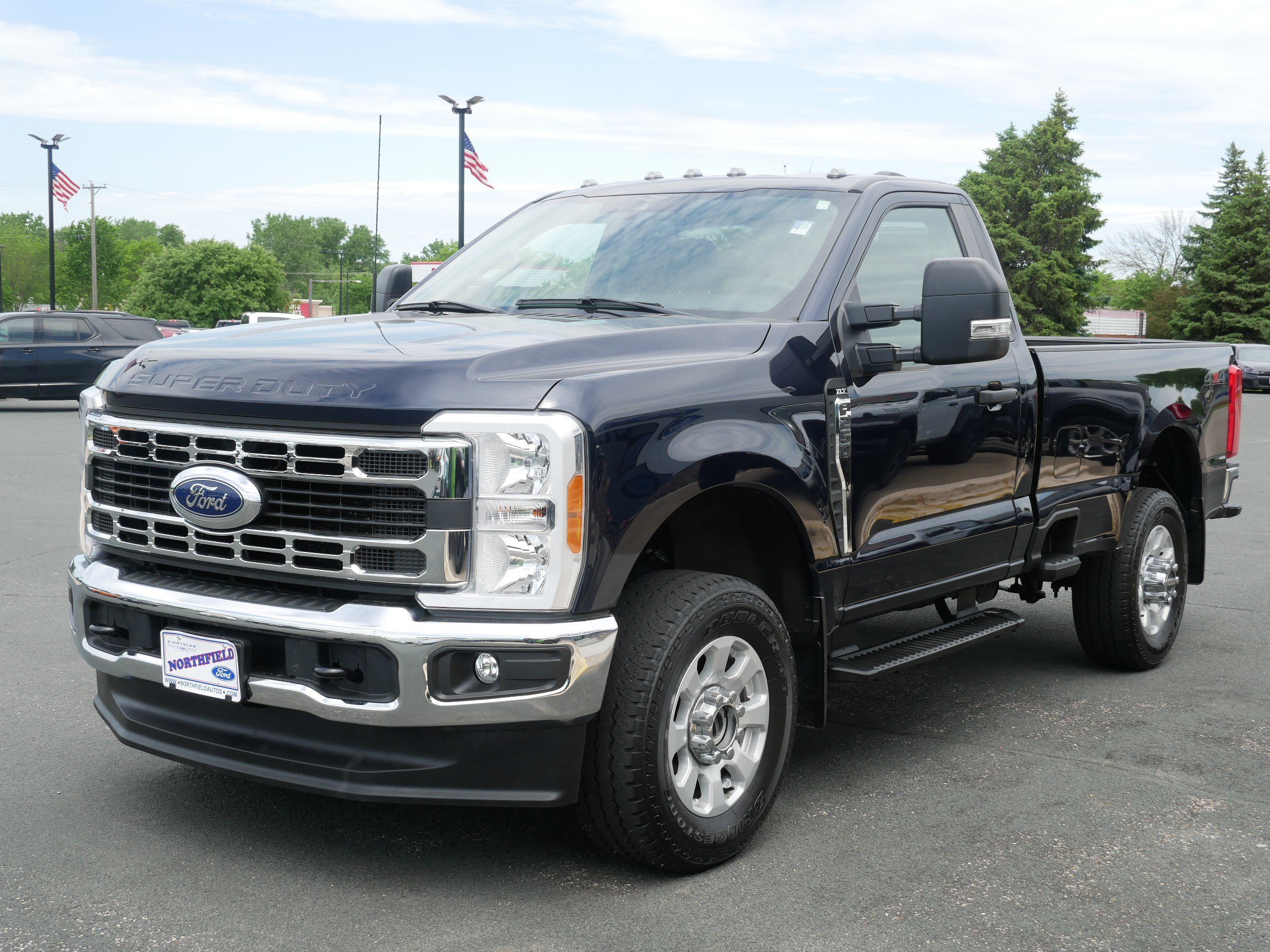 Used 2023 Blue Ford XLT image 4