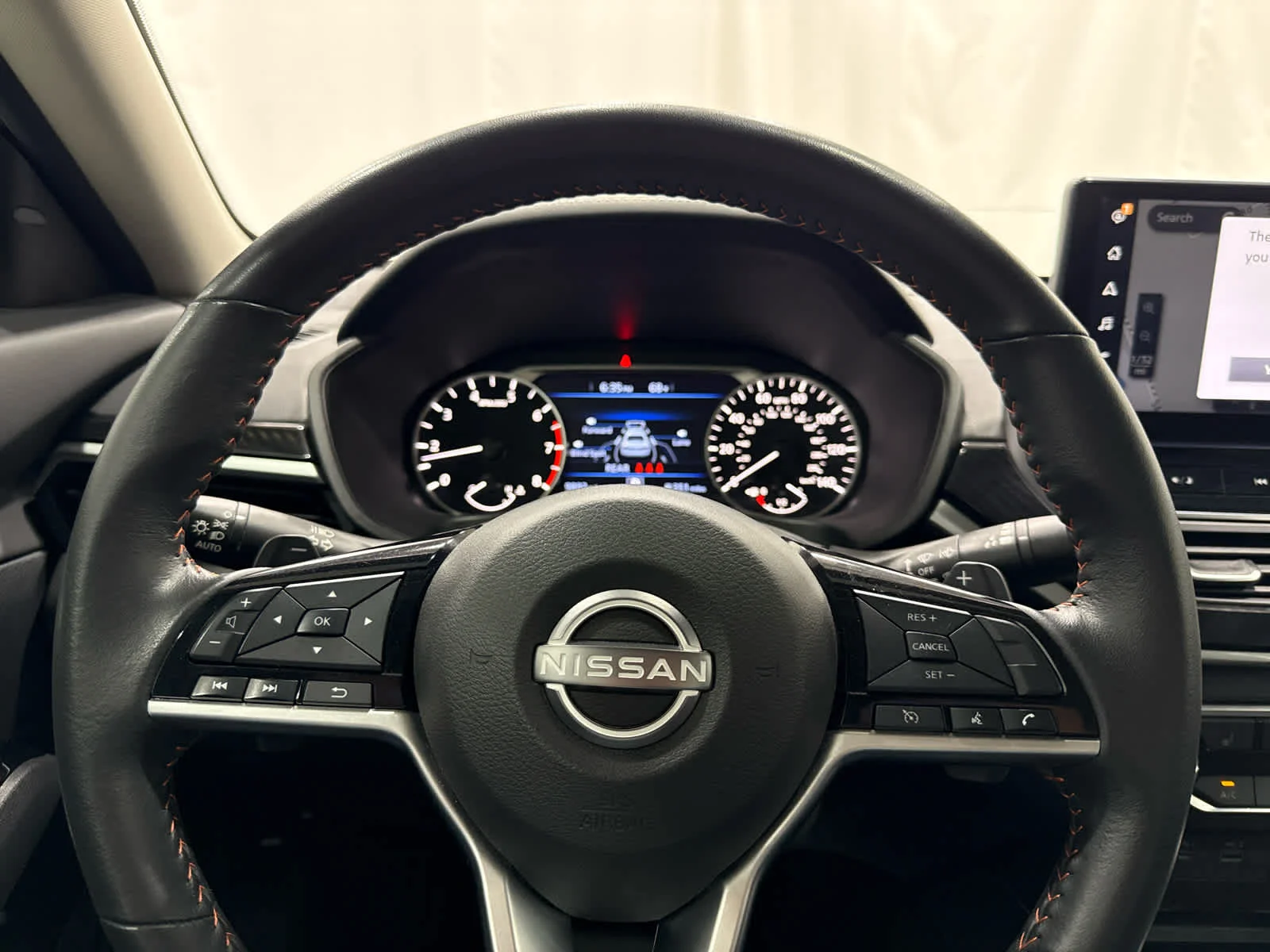 Used 2024 Gray Nissan SR Intelligent AWD image 25