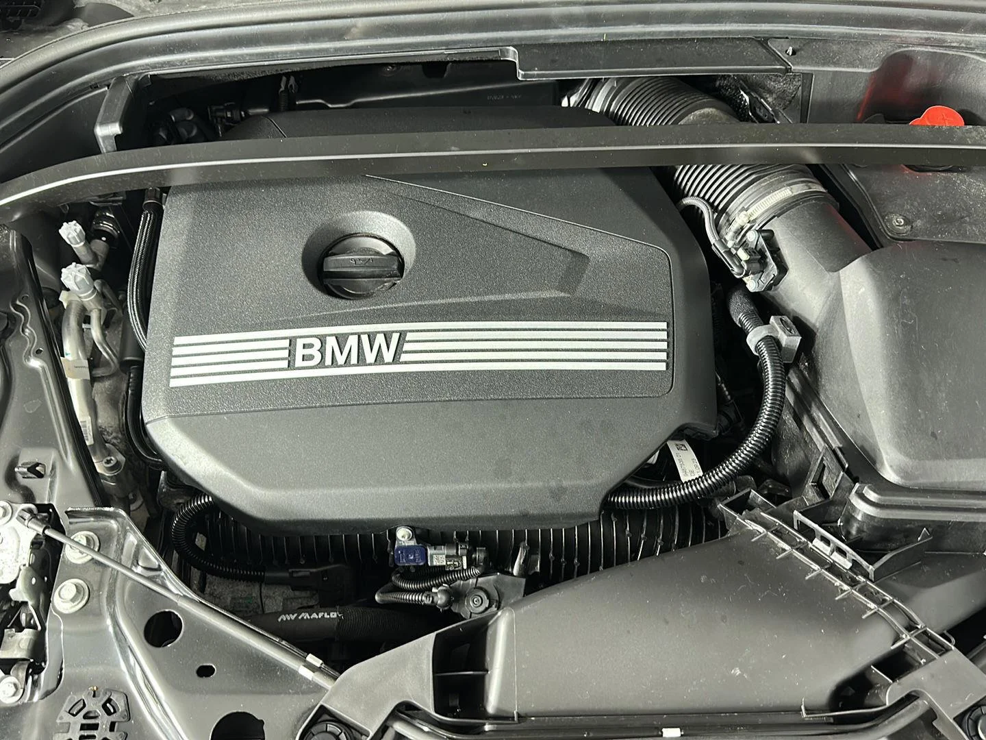 Used 2023 Space Silver Metallic BMW xDrive28i image 29