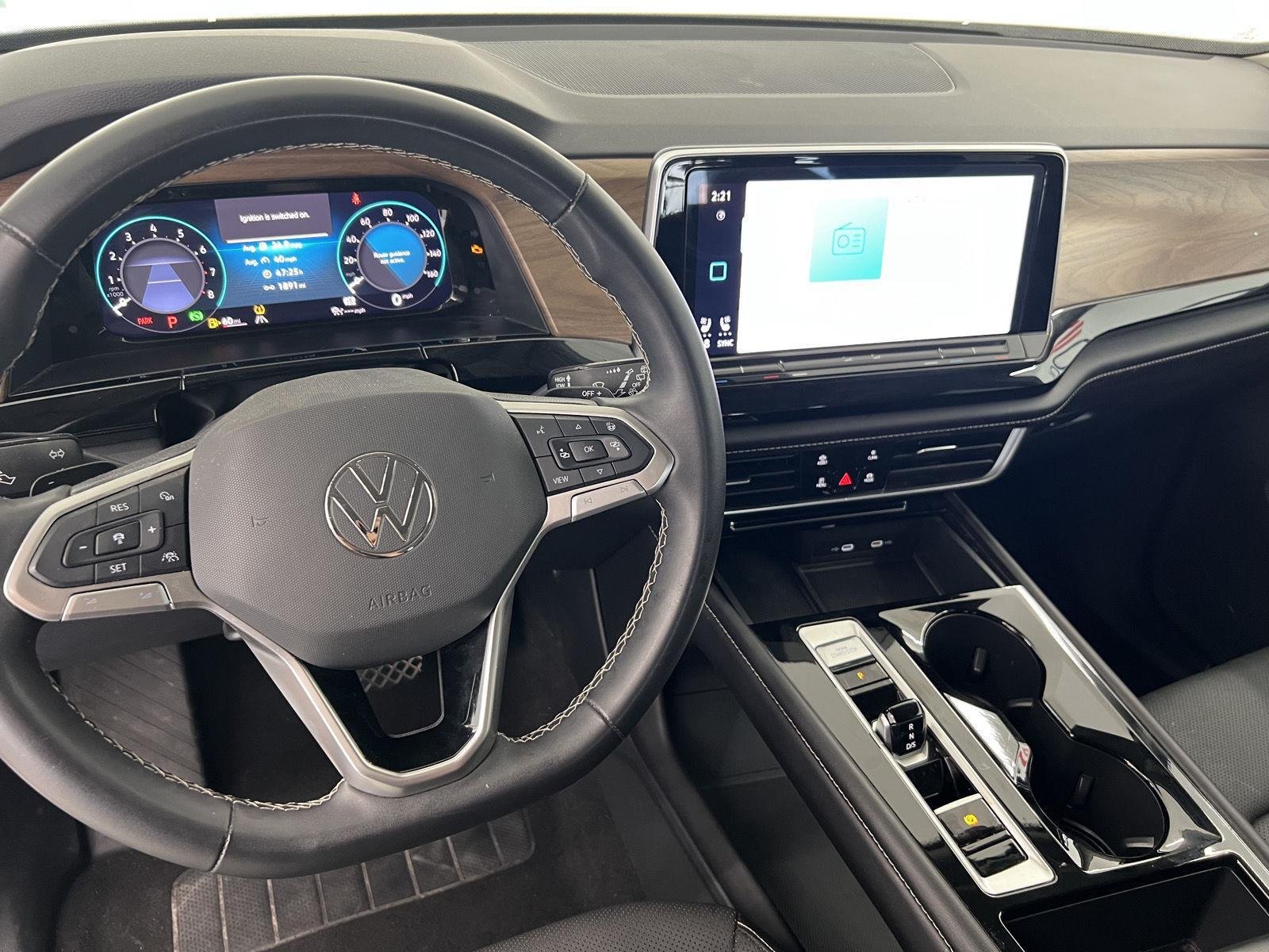 2024 Volkswagen Atlas SE w/Tech - Photo 19
