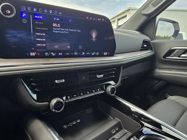 Used 2025 Beige Chevrolet Premier image 30