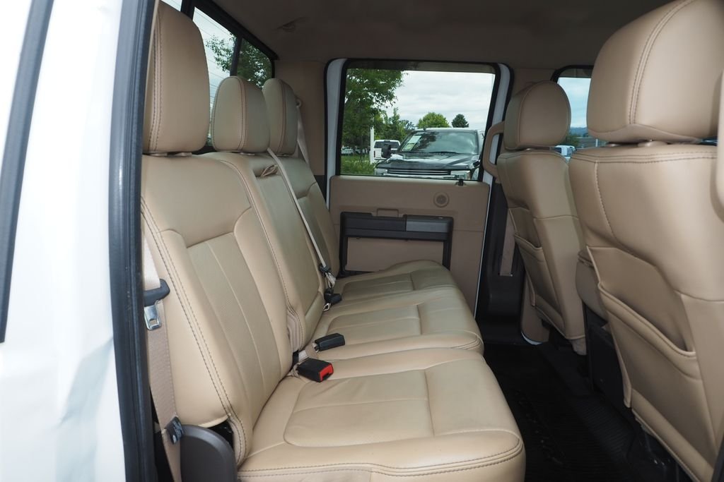 Used 2012 White Ford Lariat image 19