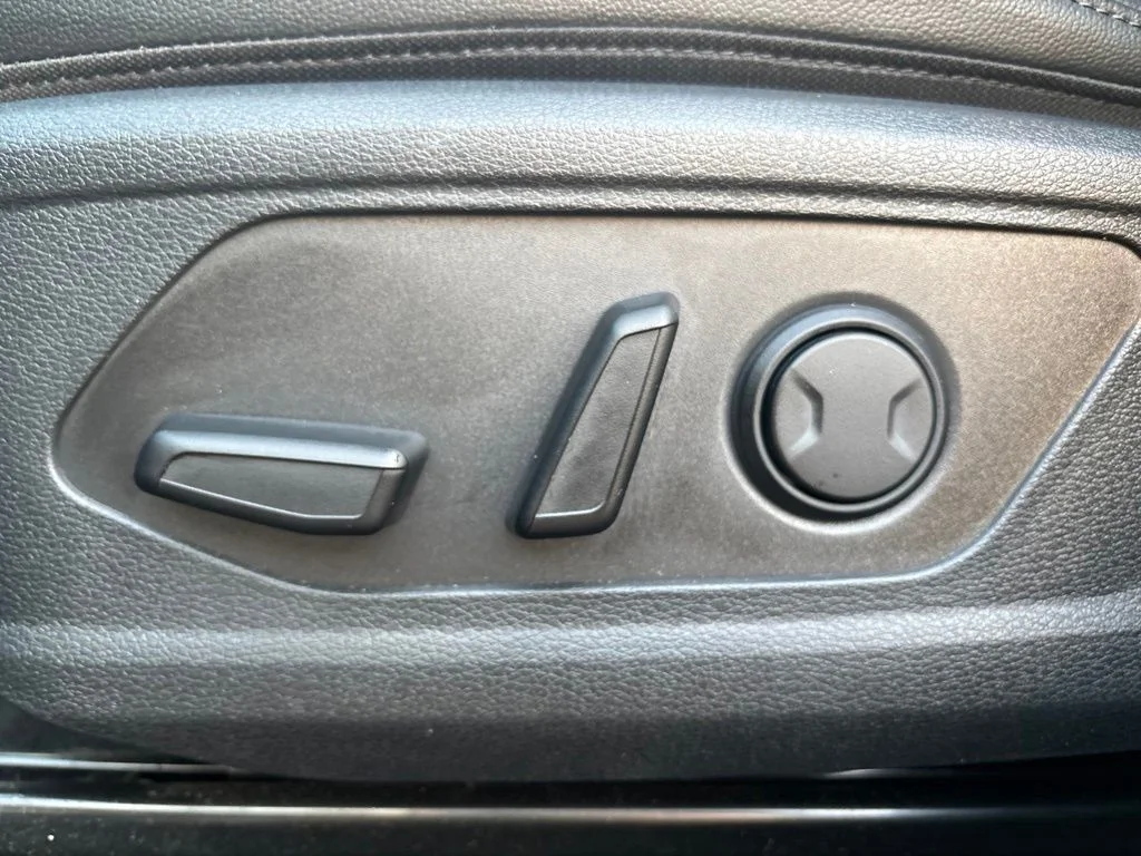 Certified Used 2024 Blue Kia EX image 18