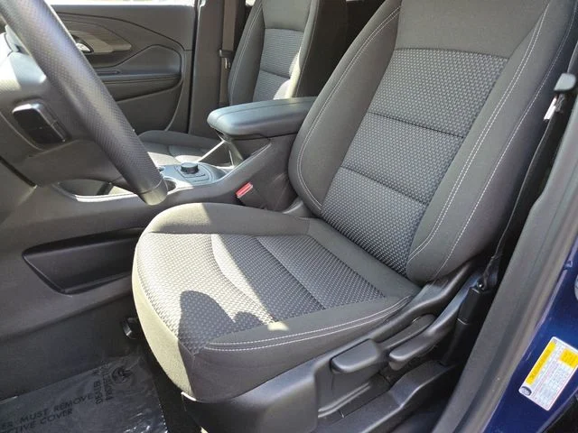 Used 2023 Marine Metallic GMC SLE image 24