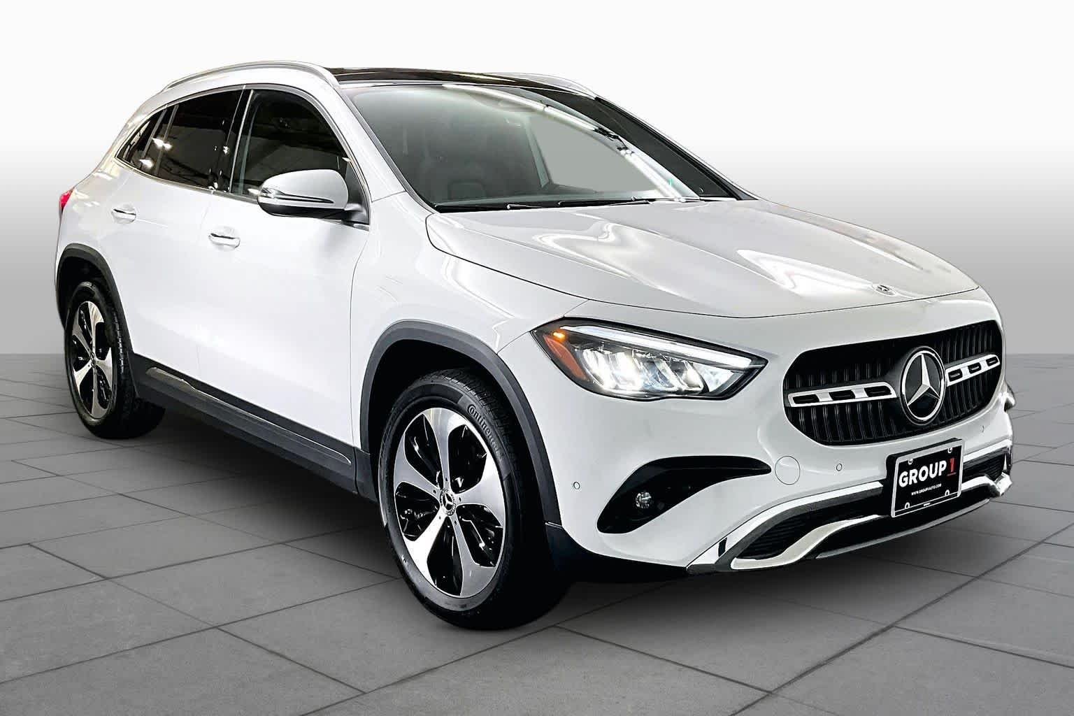 Used 2024 Digital White Metallic Mercedes-Benz GLA 250 image 3