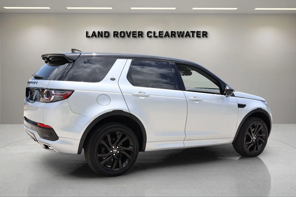 Used 2017 Indus Silver Metallic Land Rover HSE image 5