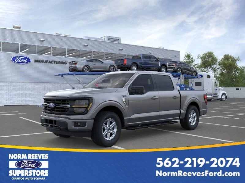 New 2026 Carbonized Gray Metallic Ford XLT image 1