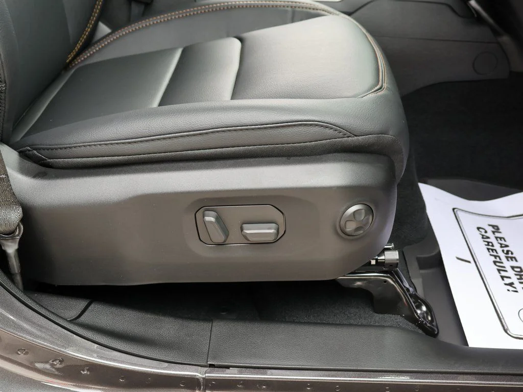2026 Jeep Wrangler 4-Door Sahara - Photo 10