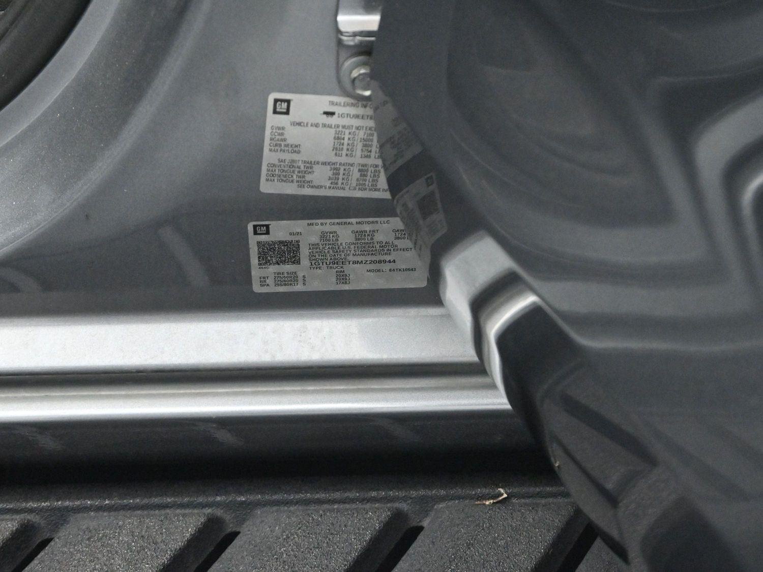 Used 2021 Satin Steel Metallic GMC AT4 image 40