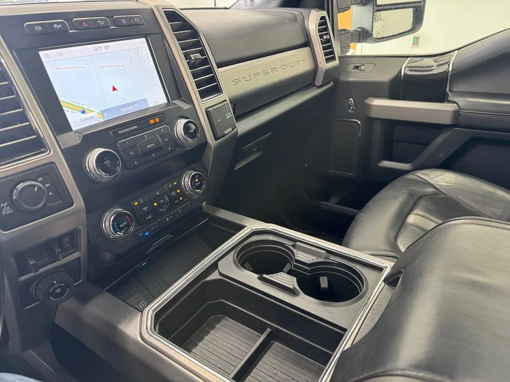 Used 2021 White Metallic Ford Platinum image 23
