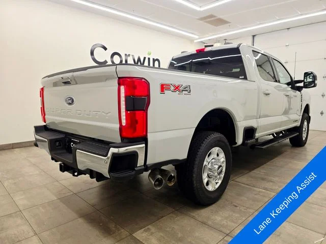 New 2026 Avalanche Ford F-350® XLT image 6