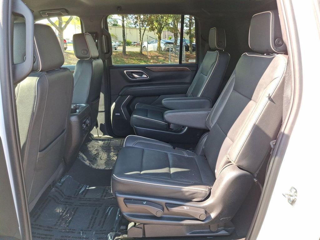2023 Chevrolet Suburban Premier - Photo 15
