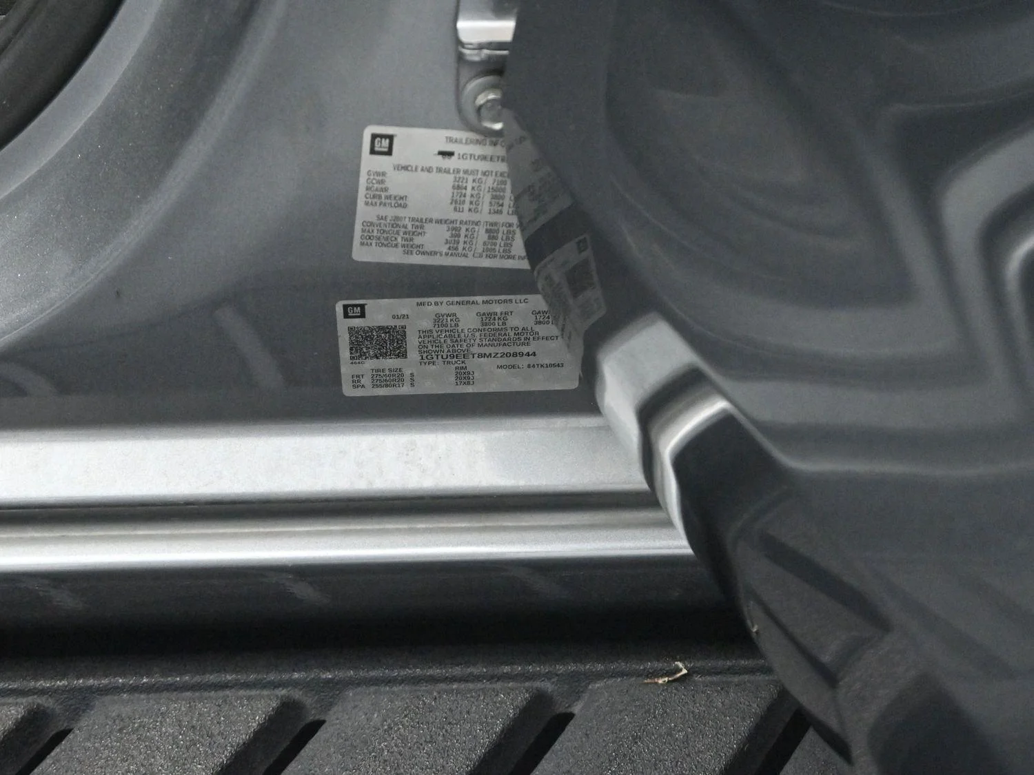 Used 2021 Satin Steel Metallic GMC AT4 image 40