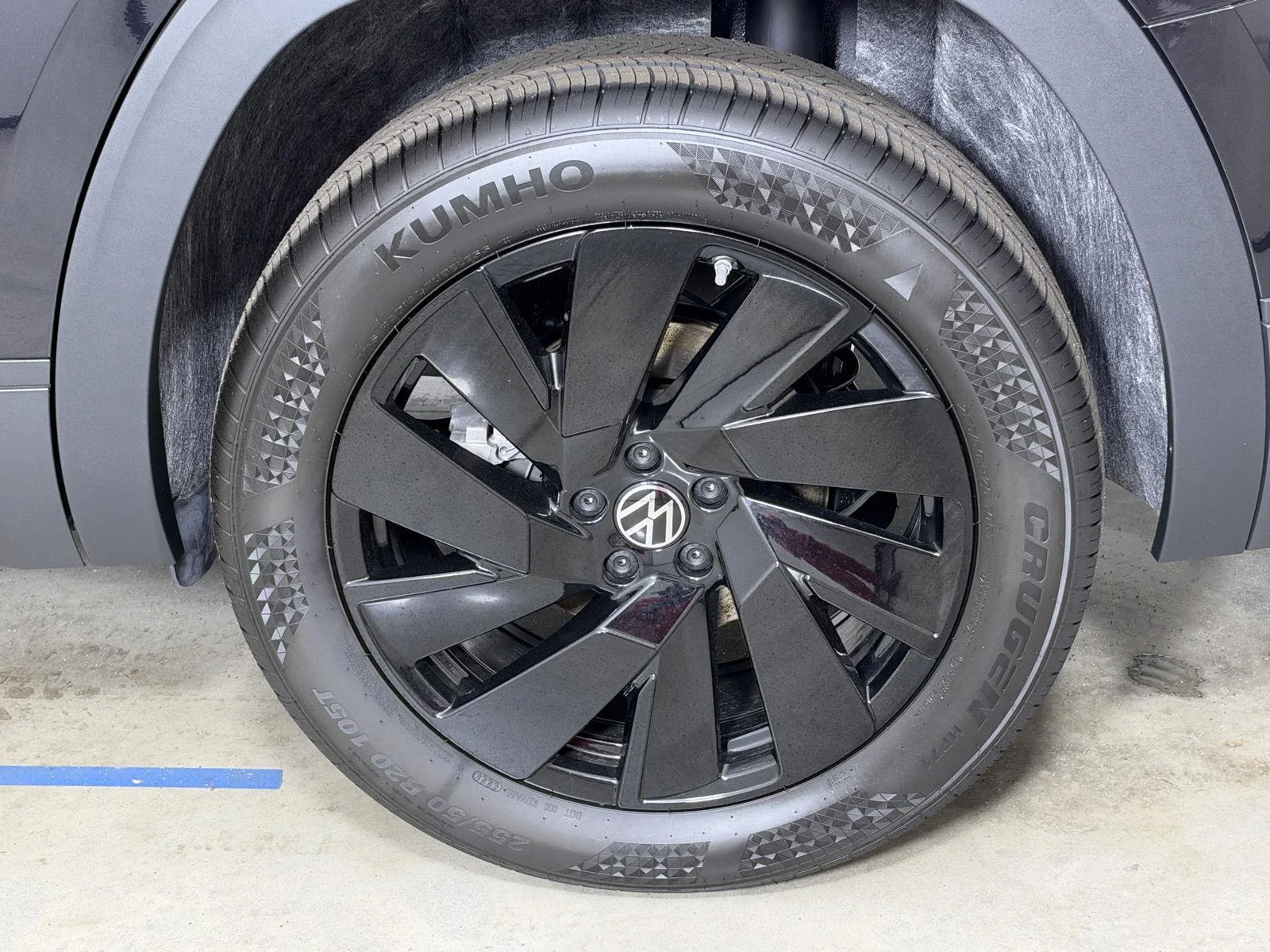 New 2026 Deep Black Pearl Volkswagen 2.0T SE w/Technology image 21