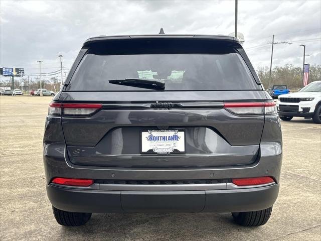 New 2026 Baltic Gray Metallic Clear-Coat Exterior Paint Jeep Laredo image 5