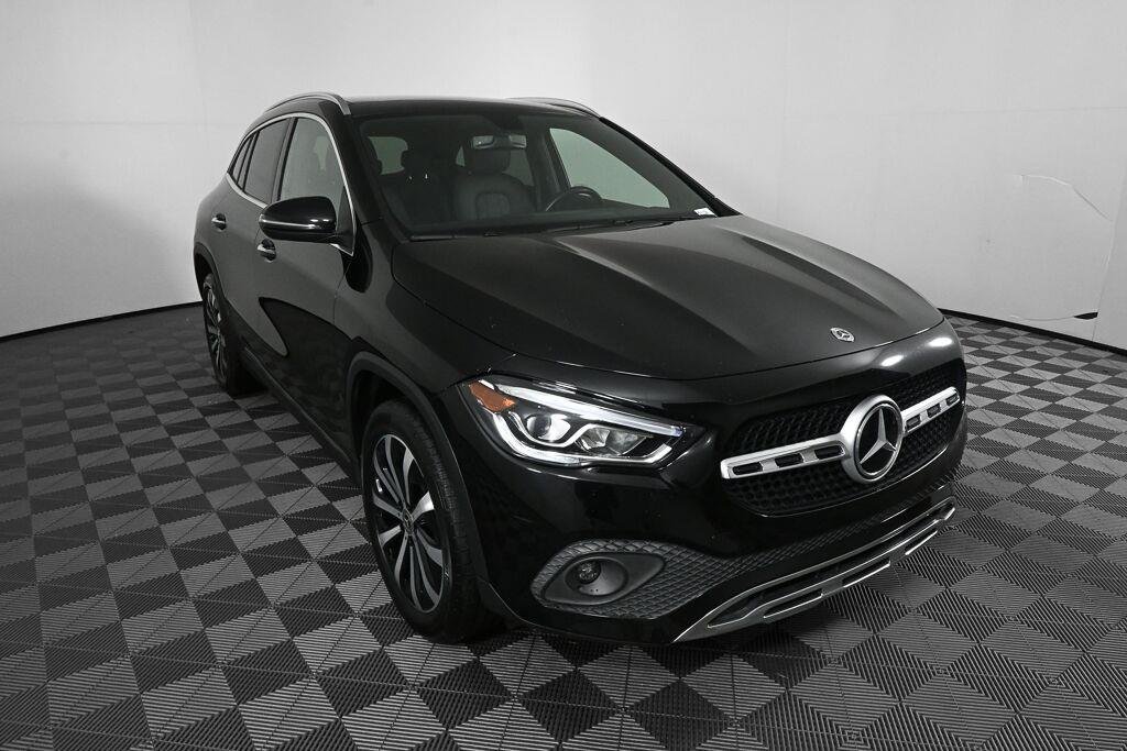 Used 2022 Cosmos Black Metallic Mercedes-Benz GLA 250 image 25