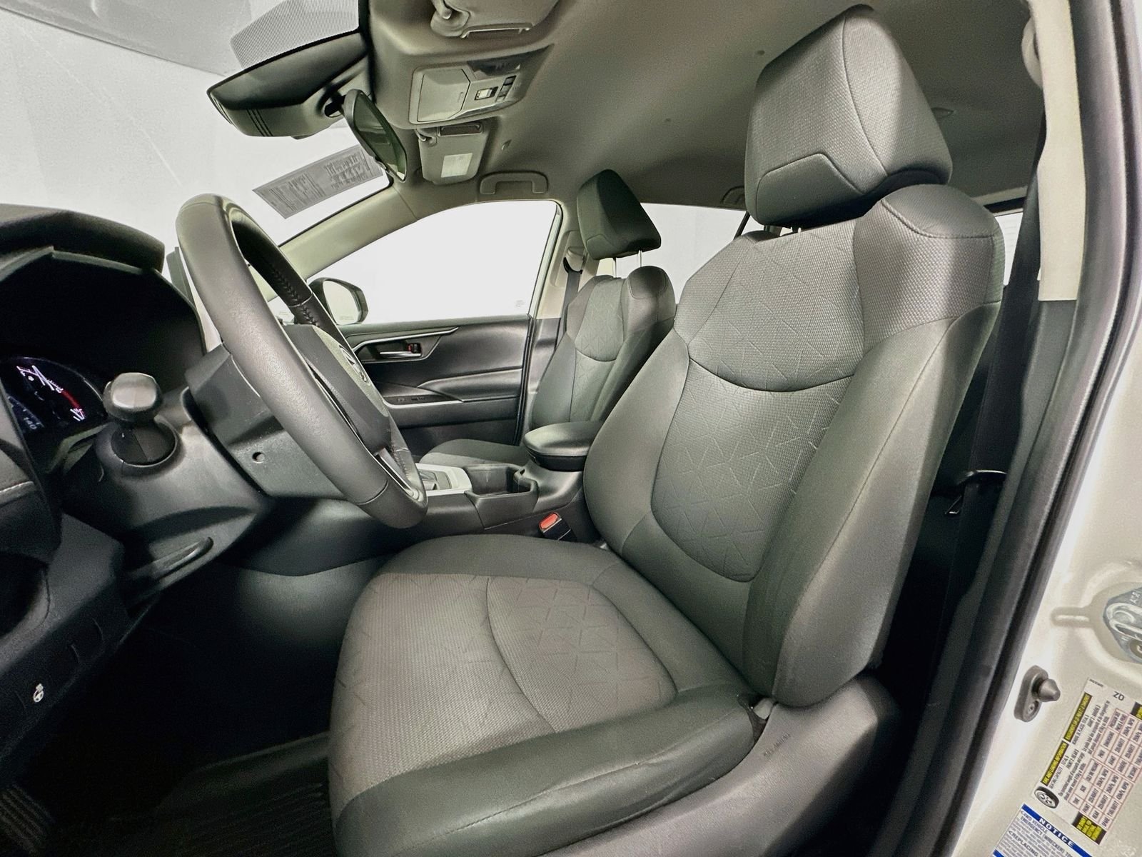 Used 2023 Ice Toyota XLE image 22