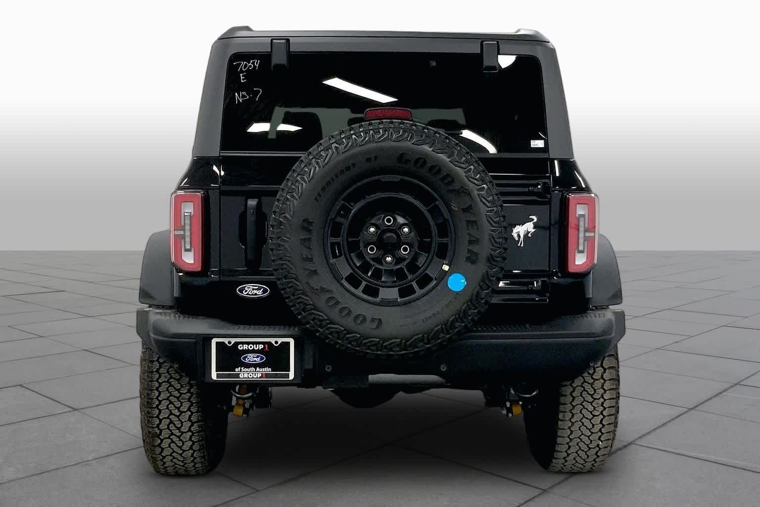 New 2026 Shadow Black Ford Badlands® image 4