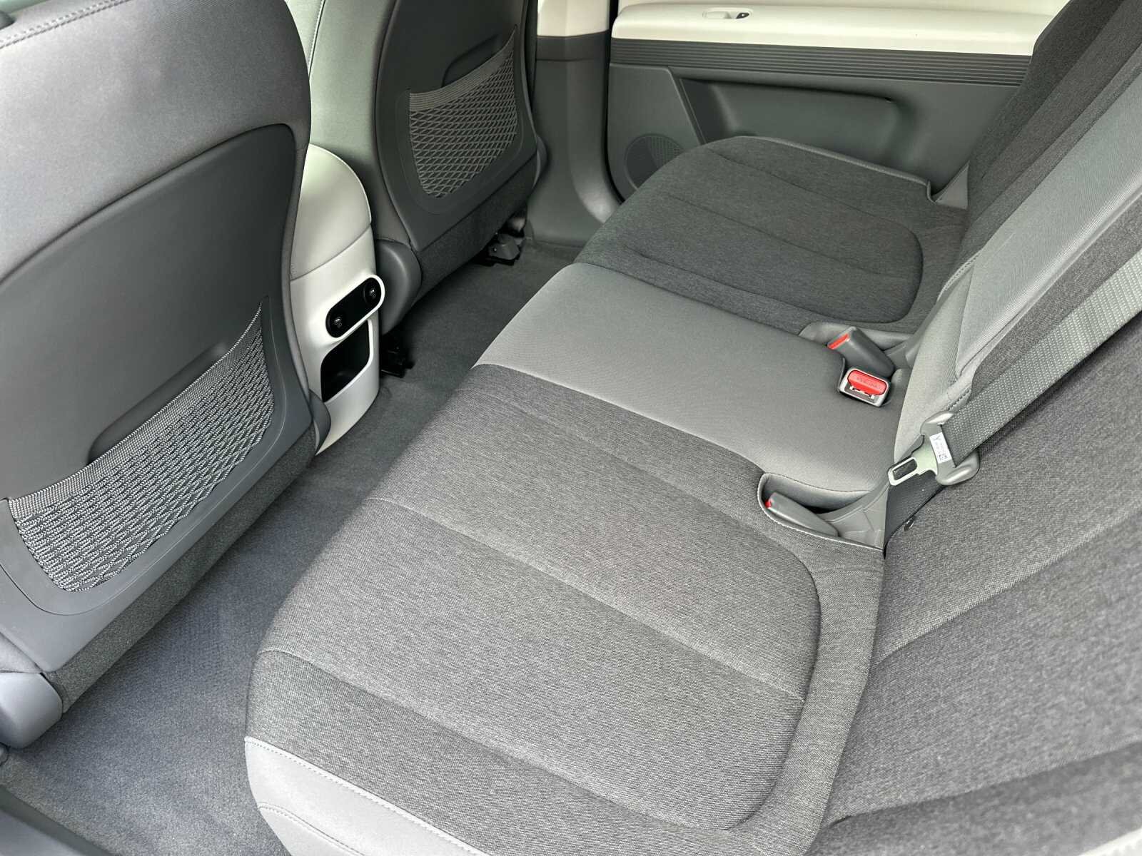 Used 2025 Teal Hyundai SE 4D Sport Utility image 14