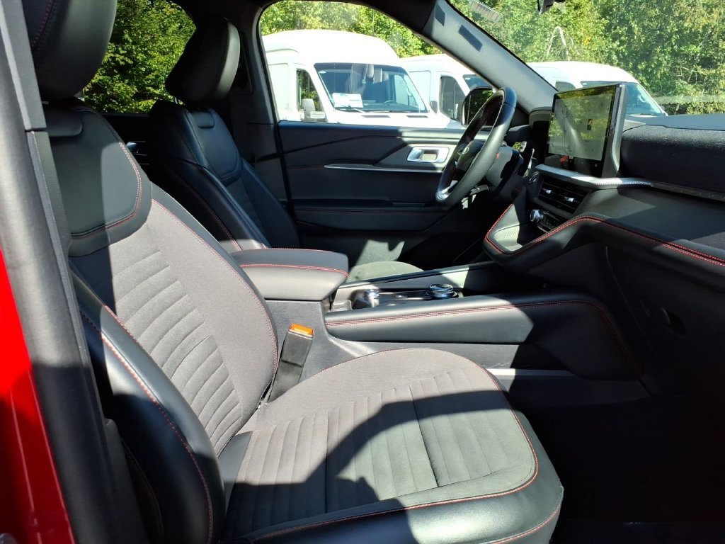 Certified Used 2025 Red Metallic Ford ST-Line image 10