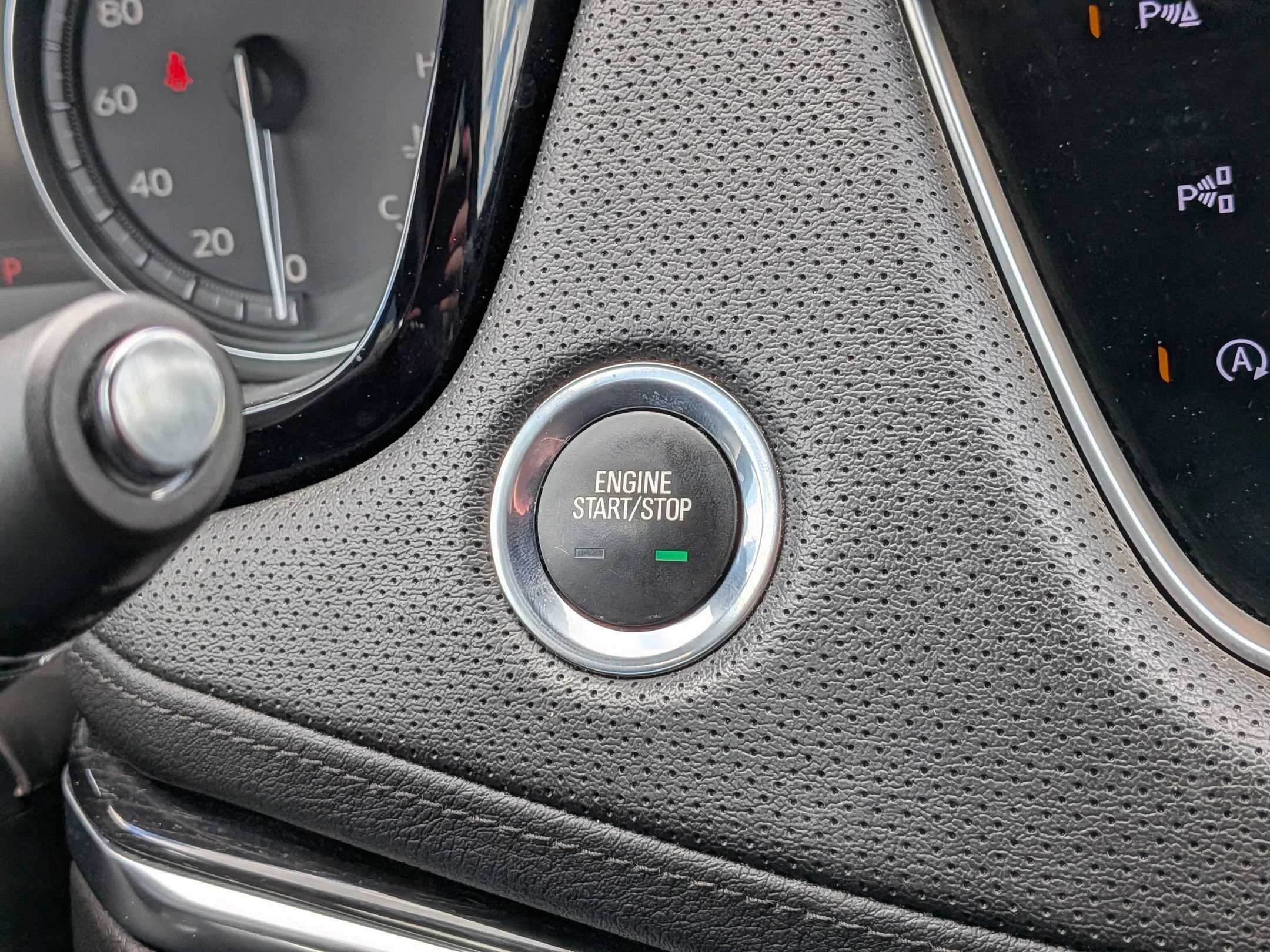 Used 2022 Wilder Metallic Cadillac AWD Premium Luxury image 15