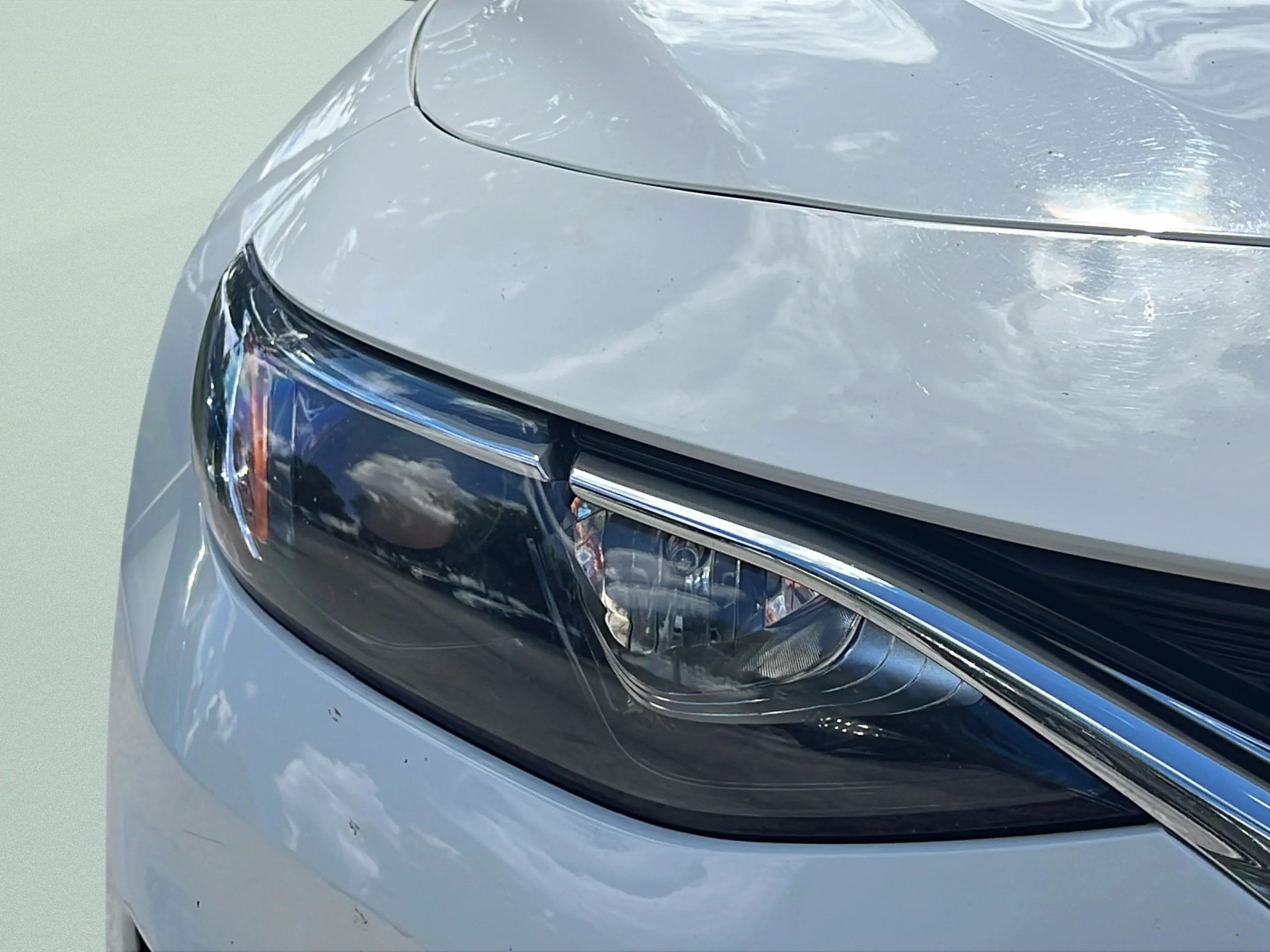 Used 2024 Summit White Chevrolet LT image 24