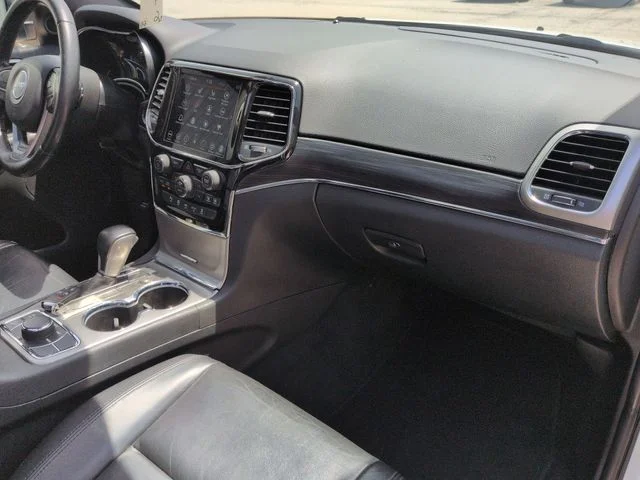 Used 2022 White Jeep Limited image 31