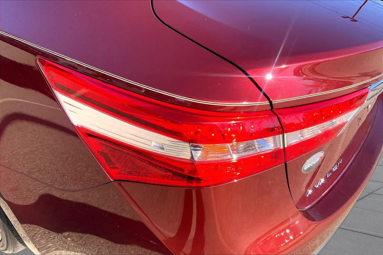 Used 2015 Ooh La La Rouge Mica Toyota XLE Touring image 54