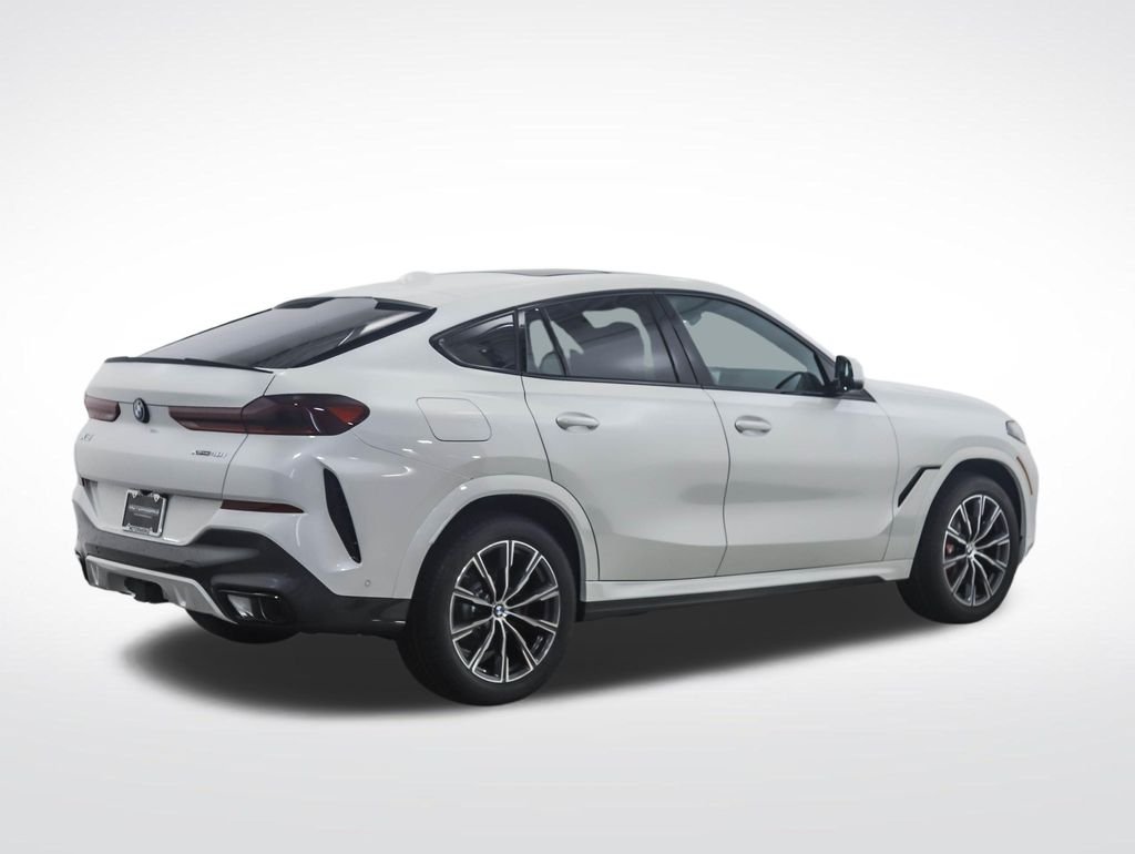 Used 2026 White Metallic BMW xDrive40i image 5