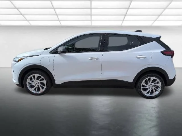 2027 Chevrolet Bolt LT - Photo 25