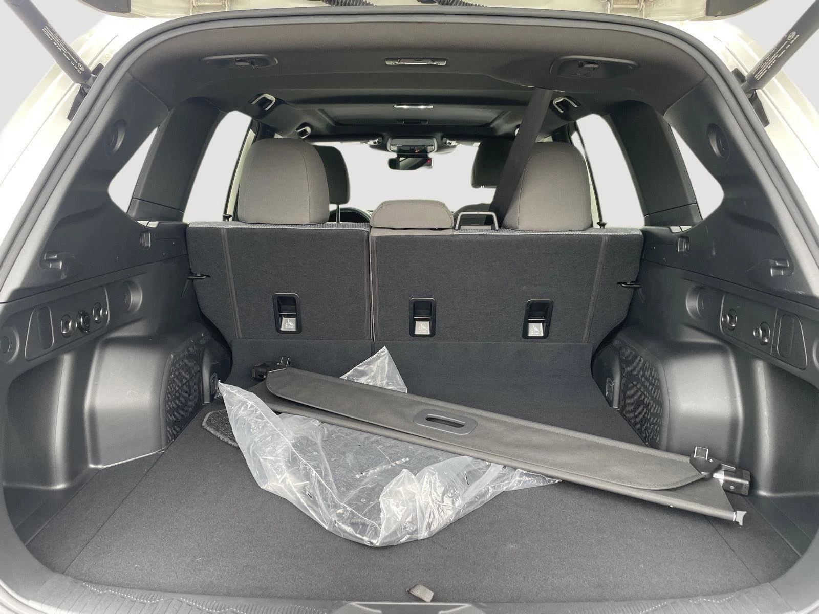 Certified Used 2025 Crystal White Pearl Subaru Premium image 20