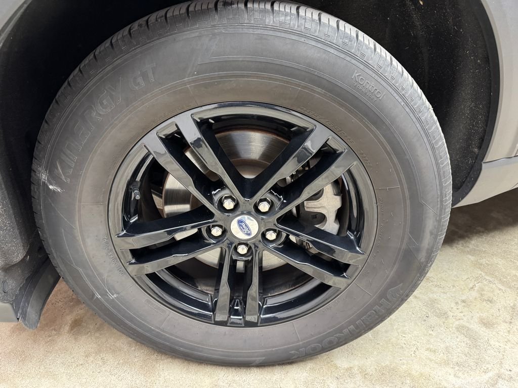 Certified Used 2023 Black Ford XLT image 33