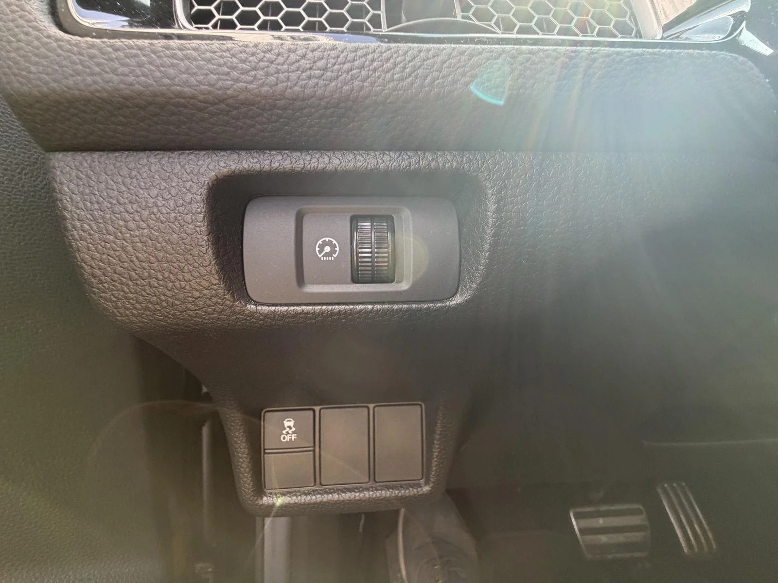 Used 2025 Meteorite Gray Metallic Honda Sport image 12