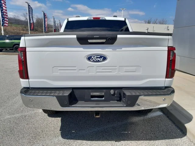 Used 2024 Oxford White Ford XLT image 6