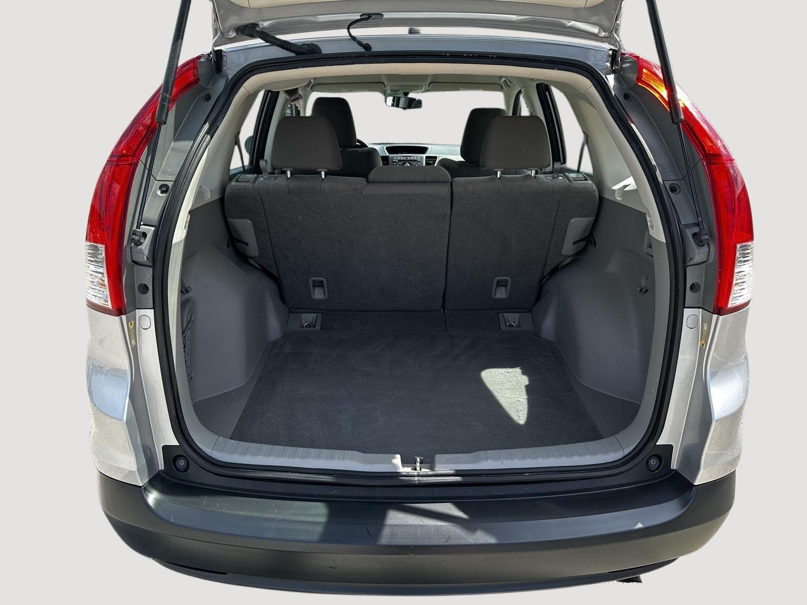 Used 2014 Alabaster Silver Metallic Honda LX image 22