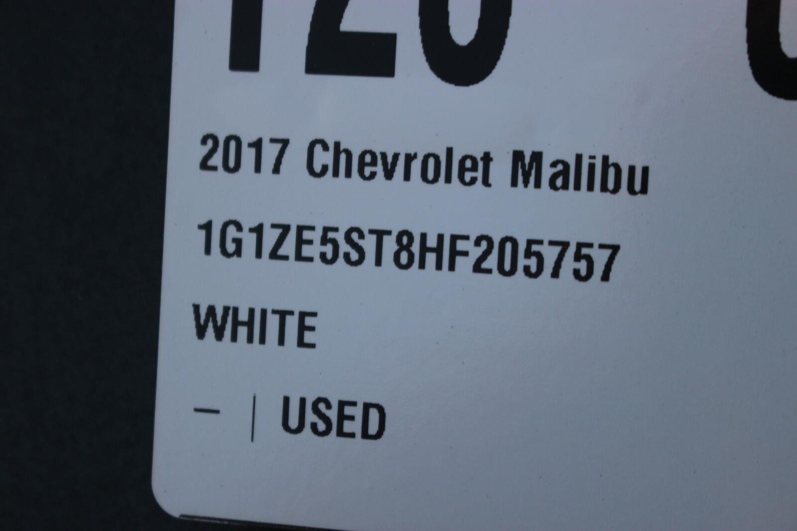 Used 2017 IRIDESCENT PEARL TRICOAT Chevrolet LT image 36