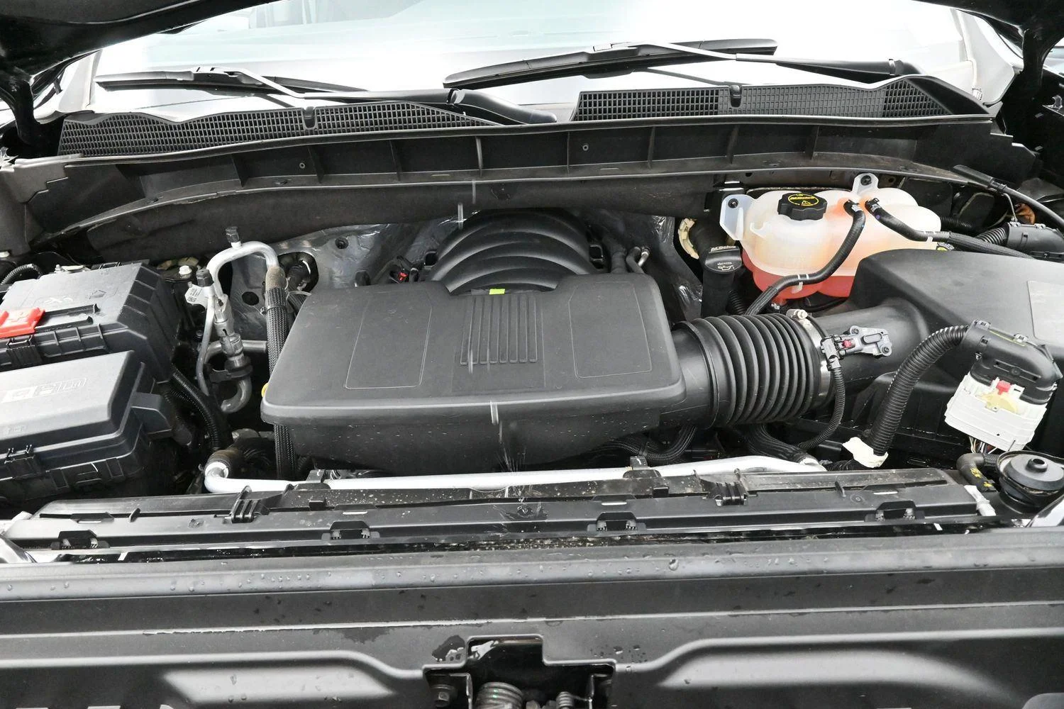 Used 2025 Onyx Black GMC Denali image 39